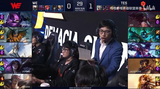 中国大模型技术新进展 DeepSeek与Kimi的竞争加剧